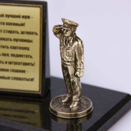 Фигурка на камне "Военный" фото 3