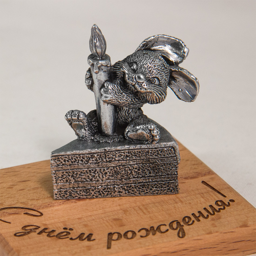 Фигурка "С днем рождения!" (зайчик на торте) фото 3