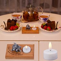 Подсвечник с мерцающей  LED- свечой(лев со львёнком) — "Хоть полсвета обойди, лучше папы не найти!"